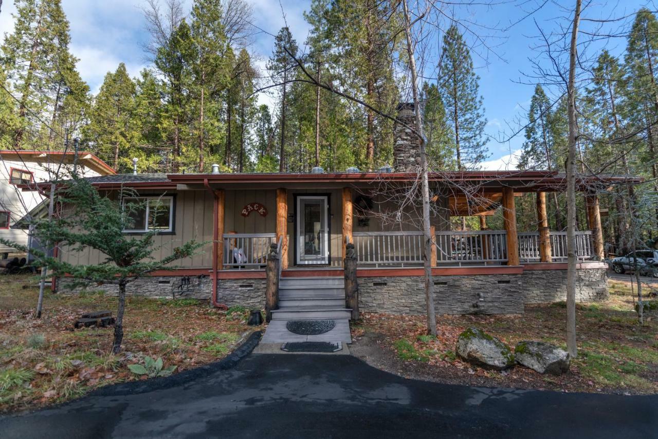 Starlight Lodge Yosemite West Exterior photo