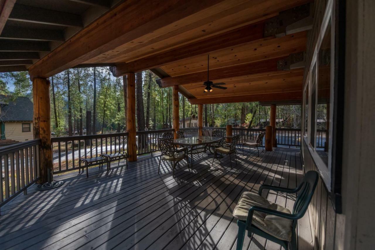 Starlight Lodge Yosemite West Exterior photo